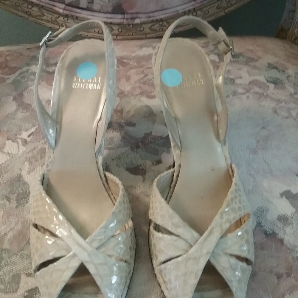 STUART WEITZMAN Croc-Embossed Nude Slingback Heels, 9 Narrow